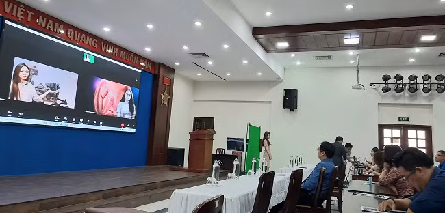 Quang cảnh hội nghị