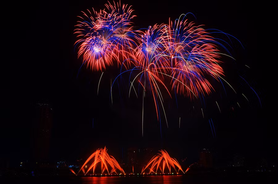 Tạo bất ngờ cho khán giả. Ảnh: Hoàng Vinh.