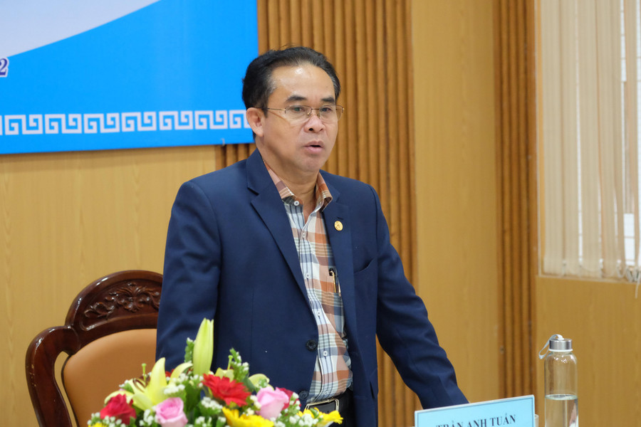 Ông Trần Anh Tuấn - Phó Chủ tịch UBND tỉnh Quảng Nam phát biểu tại buổi làm việc với Đoàn công tác của Bộ GD&ĐT. Ông Trần Anh Tuấn - Phó Chủ tịch UBND tỉnh Quảng Nam phát biểu tại buổi làm việc với Đoàn công tác của Bộ GD&ĐT.