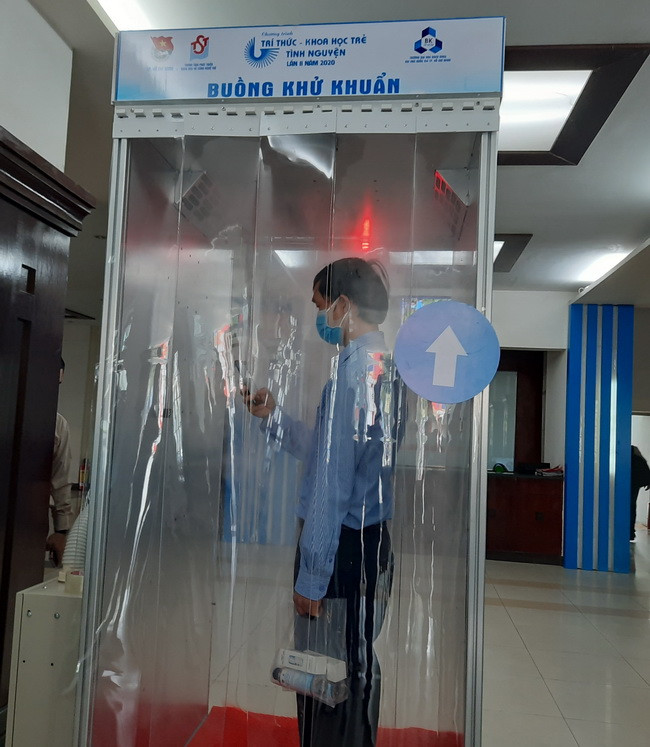 Dung dịch khử khuẩn anloyte đã được pha chế và kiểm định yếu tố an toàn khi sử dụng. Dung dịch khử khuẩn anloyte đã được pha chế và kiểm định yếu tố an toàn khi sử dụng.