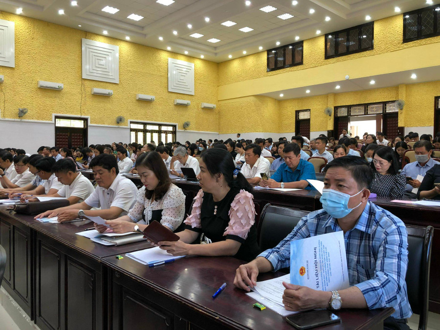 Các đại biểu là lãnh đạo Sở GD&ĐT các địa phương tham dự Hội nghị. Các đại biểu là lãnh đạo Sở GD&ĐT các địa phương tham dự Hội nghị.