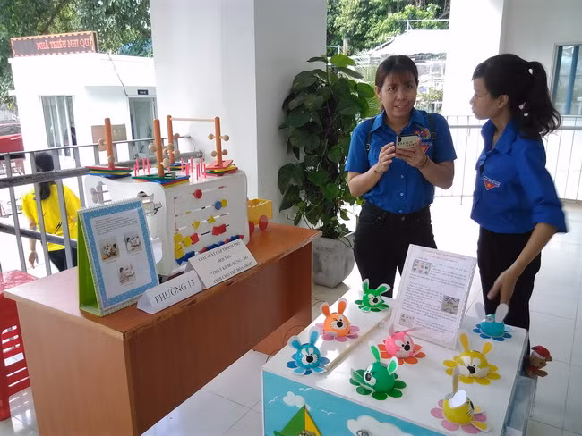 Gian trưng bày sản phẩm ý tưởng sáng tạo của Hội viên thanh niên phường 13, Quận 10, TP.HCM.