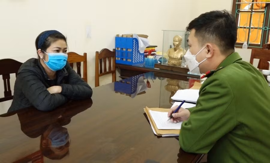 Đối tượng Trương Thị Lệ Hằng tại cơ quan điều tra.