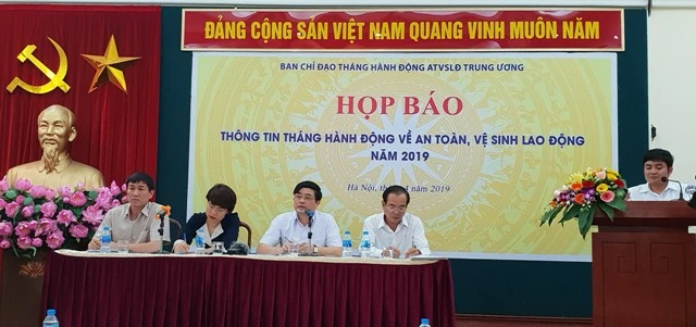 Họp báo về Tháng hành động ATVSLĐ năm 2019