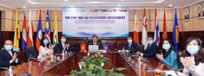 GS.TS. Trần Diệp Tuấn, Chủ tịch Hội đồng trường phát biểu khai mạc