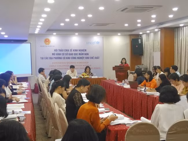 Quang cảnh buổi hội thảo.