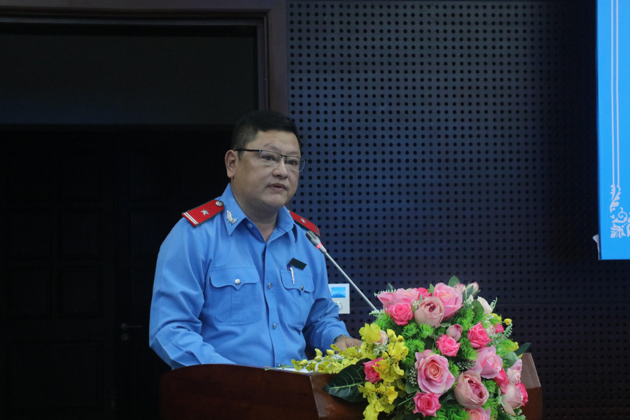 Ông Nguyễn Phùng Hiền - Phó Chánh Thanh tra Sở GTVT TP. Đà Nẵng báo cáo tại Hội nghị.