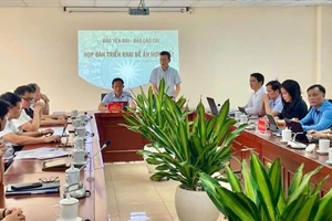 Báo Yên Bái và Báo Lào Cai họp bàn việc hợp nhất.