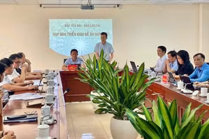 Báo Yên Bái và Báo Lào Cai họp bàn việc hợp nhất.