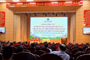 Đoàn công tác của Bộ Tài chính làm việc tại Yên Bái.