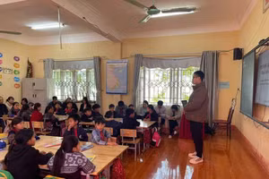 Nhiều chính sách thu hút giáo viên công tác lâu dài, gắn bó với các vùng khó khăn tại Yên Bái.