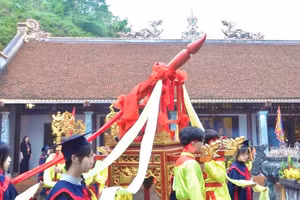 Lễ "Khai bút" Đền Trạng là 1 nét đẹp văn hóa tại Văn Yên.