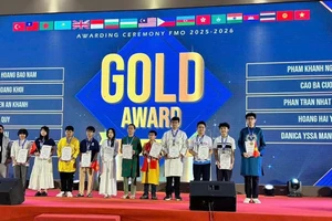 Em Vũ Gia Quý giành giải vàng môn Toán tại Cuộc thi FMO.