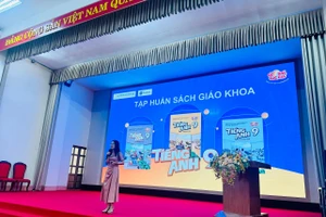 Giáo viên tỉnh Yên tiếp cận bộ SGK Tiếng Anh Global Success.