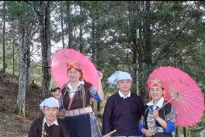 Từ bao đời nay, tiếng khèn Mông là hơi thở cuộc sống nơi vùng cao Yên Bái.