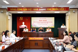 Tuyên Quang họp báo thông tin về Đại hội Đảng bộ lần thứ I.