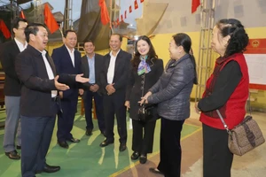 Lãnh đạo tỉnh Tuyên Quang kiểm tra khu vực bầu cử tại phường Hà Giang 1.