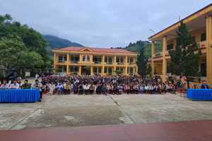 Trường PTDT BT Tiểu học & THCS Chế Cu Nha, Mù Cang Chải, Yên Bái.