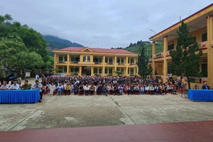 Trường PTDT BT Tiểu học & THCS Chế Cu Nha, Mù Cang Chải, Yên Bái.