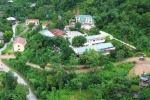 Đời sống người dân vùng cao ngày càng phát triển nhờ các dự án giảm nghèo.