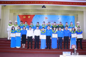 20 cá nhân được trao tặng danh hiệu "tri thức trẻ tiêu biểu" năm 2024. (Ảnh: ĐVCC)