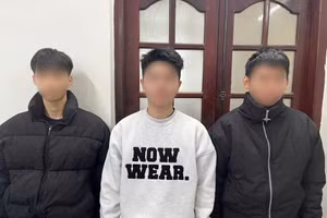 Các bị can tại CQCSĐT. (Ảnh: CATQ)