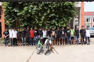 Nhóm quái xế bị Công an triệu tập. (Ảnh: CA tỉnh Tuyên Quang)