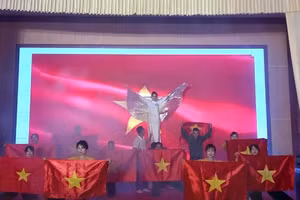 Cô giáo Ngô Thị Phương Thanh giành giải nhất Hội Thi "Nữ công giỏi" tỉnh Yên Bái năm 2024.