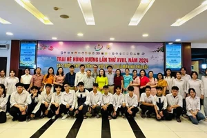 Thầy cô giáo và học sinh Trường THPT Chuyên Nguyễn Tất Thành Yên Bái giành 50 huy chương tại Trại hè Hùng Vương 2024.