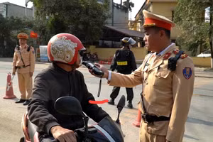 CSGT Yên Bái làm nhiệm vụ. (Ảnh: TL)