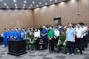 Các bị cáo tại tòa.