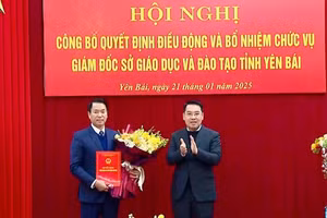 Ông Luyện Hữu Chung được bổ nhiệm làm Giám đốc Sở Giáo dục và Đào tạo tỉnh Yên Bái.