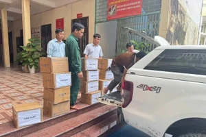 Số sách, vở được chuyển đến Sở GD&ĐT Tuyên Quang để hỗ trợ các nhà trường.