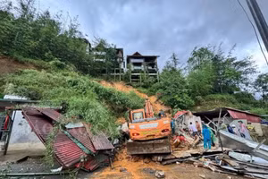 Hiện trường vụ sạt lở.