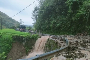 Mưa lớn khiến nhiều đoạn đường tại Yên Bái bị chia cắt.