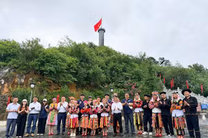 Người dân xã Lũng Cú sẵn sàng đón đoàn thẩm định của UNESCO.