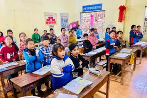 Giáo dục Tuyên Quang nỗ lực hỗ trợ các trường vùng khó, quyết tâm "không để ai bị bỏ lại phía sau" .