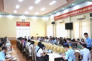 Ngành giáo dục huyện Văn Yên tìm giải pháp giúp các em học sinh vùng khó khăn khi địa phương đạt chuẩn NTM.