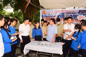 Hỗ trợ kết nối thông tin việc làm cho người dân.