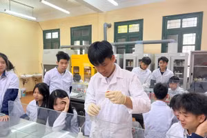 Tuyên Quang tăng cường các tiết học thực hành, thí nghiệm.