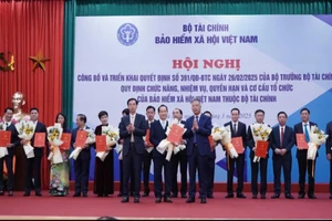 Bổ nhiệm 35 Giám đốc BHXH khu vực.