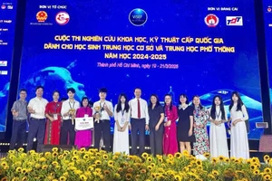 Dự án của các em học sinh trường THPT Chuyên Nguyễn Tất Thành (TP Yên Bái) đạt giải Nhì và giải Triển vọng 