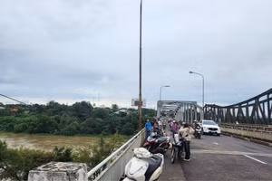 Chỉ trong vòng ít tháng, cầu 14 nối 2 tỉnh Đắk Lắk – Lâm Đồng đã xảy ra 2 vụ học sinh tự tử.