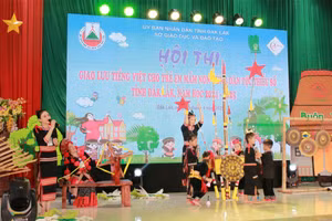 Phần thi đến từ trẻ mầm non huyện Krông Năng. (Ảnh: TT)