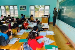 Thiếu giáo viên khiến 1 trường tiểu học tại Đắk Lắk phải dồn lớp. (Ảnh: TT)