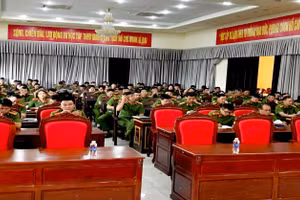 Hơn 120 cán bộ công an được huy động bảo đảm an ninh, an toàn tại 2 kỳ thi năm 2025. (Ảnh: PA)