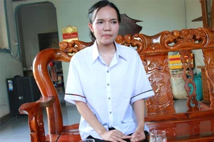 Nguyễn Thị Thanh Huyền – Trường THPT Lê Hữu Trác (Đắk Lắk) xuất sắc đạt 2 điểm 10 và 1 điểm 8. (Ảnh: TT)