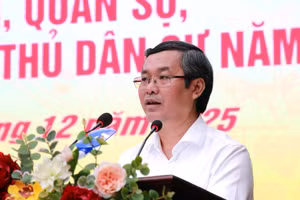 Thứ trưởng Bộ GD&ĐT Nguyễn Văn Phúc phát biểu.