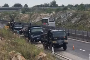 Cơ quan chức năng tại Lâm Đồng nỗ lực khắc phục sự cố. (Ảnh: QT)