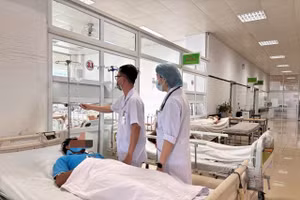 Một trường hợp ngộ độc do ăn nấm rừng. (Ảnh: TT)